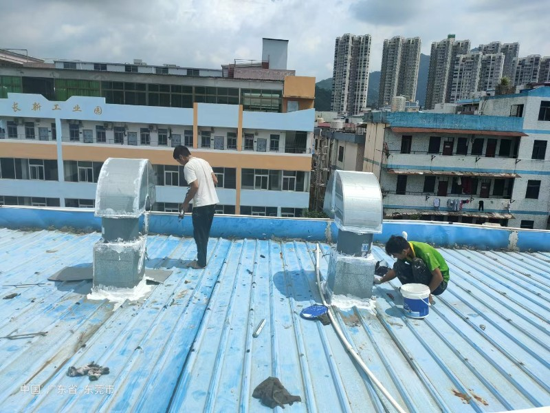 武陟钢结构屋面涂料维修方法